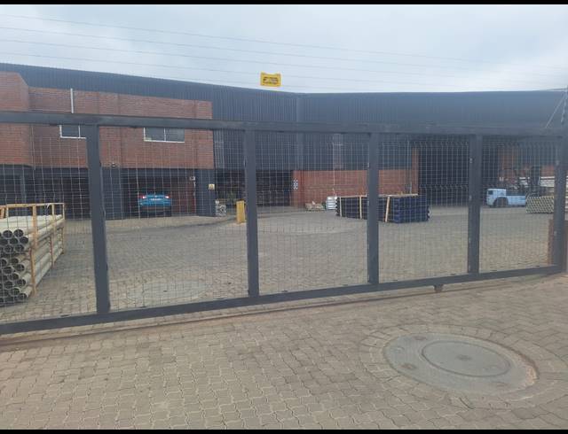 1,200M² WAREHOUSE TO LET IN RIVERSIDE INDUSTRIAL PARK
